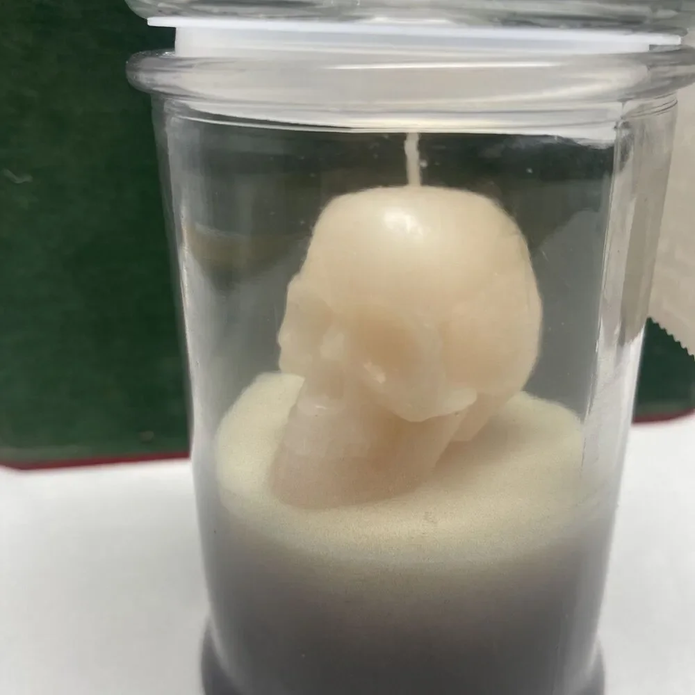 N/A bizarre beaker